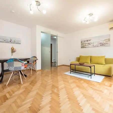 2br Lägenhet Varna