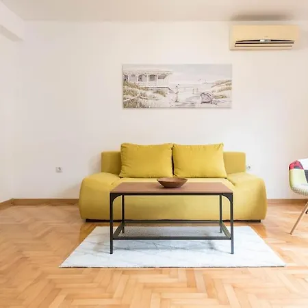 2br Lägenhet Varna