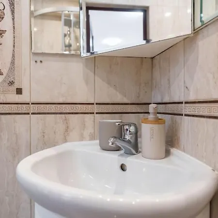 2br * Varna